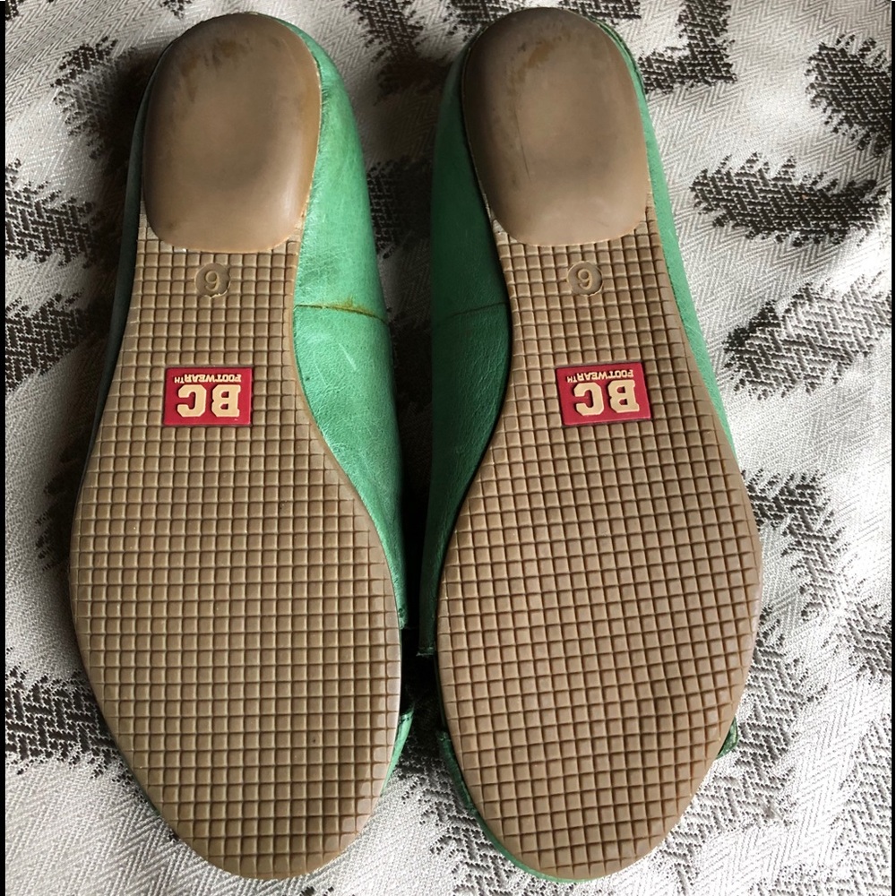 🆕BC FOOTWEAR PEEP-TOE GREEN LEATHER FLATS🥿 Sz 6 - Picture 3 of 16